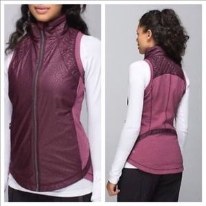 Lululemon Rebel Runner Vest Bordeaux